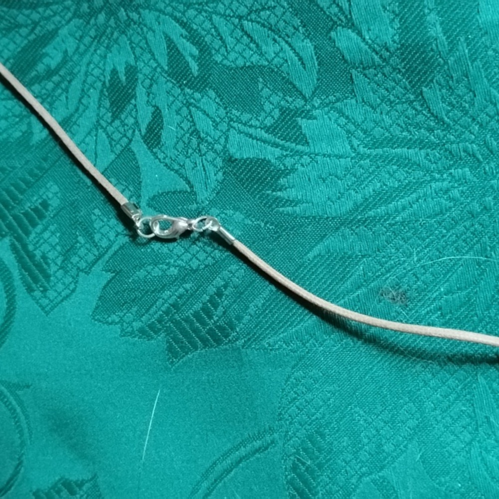 🎃Hand Crafted Heart-Shaped Fall Pendant Necklace🎃 - Picture 8 of 8
